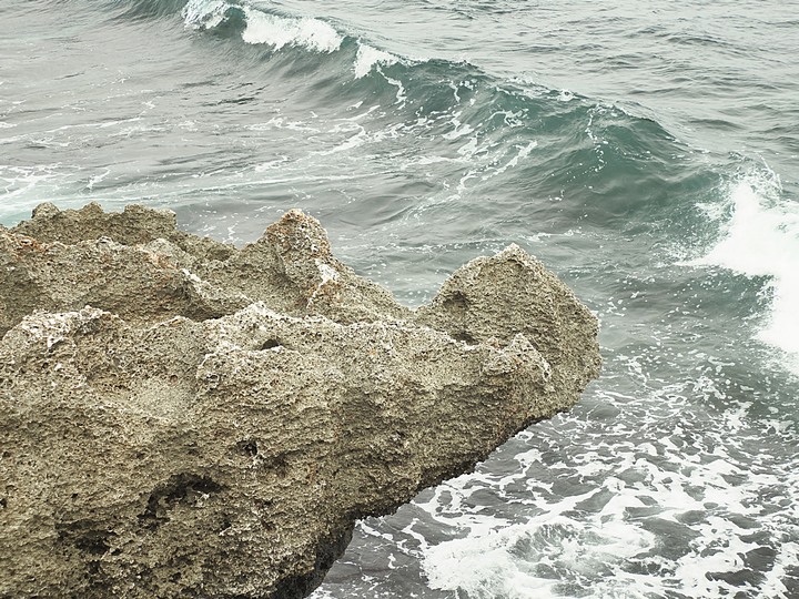 小琉球SUP、漁福漁港潮間帶、龍蝦洞找海龜、海子口漁港海龜現身 — 老狗抓住夏天的尾巴之「偽出國」行旅第二部 — 琉球嶼的水上活動與生態景點