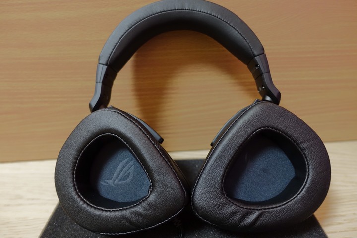 [開箱] ROG Delta S 輕量RGB電競耳罩式耳機