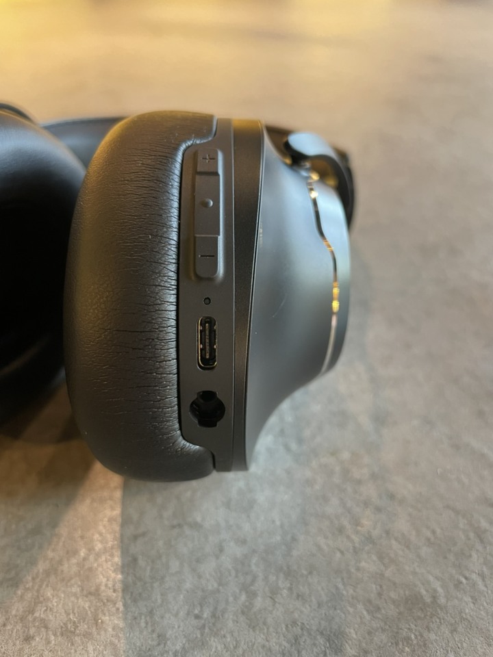 【開箱文】JBL CLUB ONE 專業調音DJ電腦監聽級 頭戴式無線降噪藍芽耳機