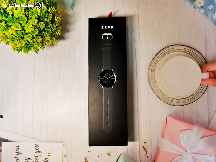 【華米】Zepp E 智慧手錶開箱 - 質感出眾、科技與生活美學的結合