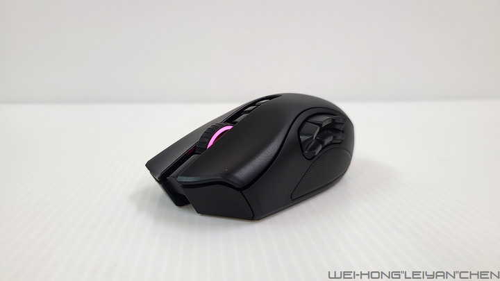 多按鍵無線滑鼠-Razer Naga Pro