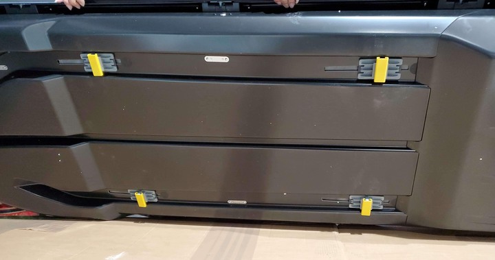 [開箱] 極度浮誇 Mercedes-AMG Roof Box