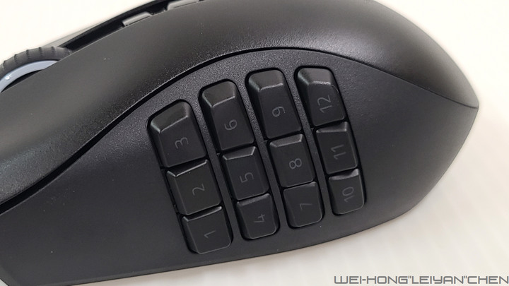 多按鍵無線滑鼠-Razer Naga Pro