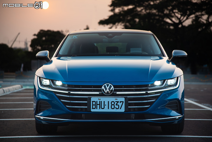 Volkswagen Arteon 330 TSI Elegance Premium試駕|帥是基本,新世代科技含量更是迷人!