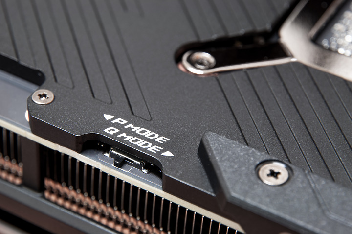 點我看大圖 「ASUS ROG Strix RTX3080 開箱兼前代比較評測」 - 有點認真開箱文。