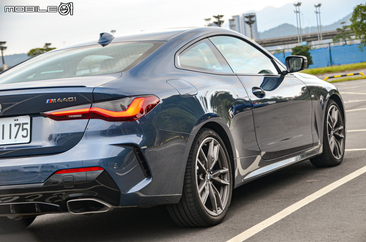 BMW M440i xDrive 試駕,高調外型且駕馭樂趣橫生!