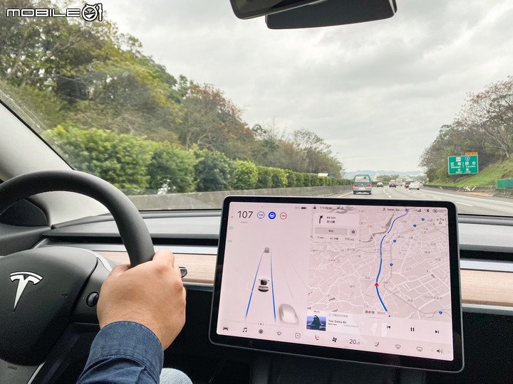 Tesla Model 3 Long Range 2021年式新版試駕,無懸念北高直達,細節強化更有吸引力!