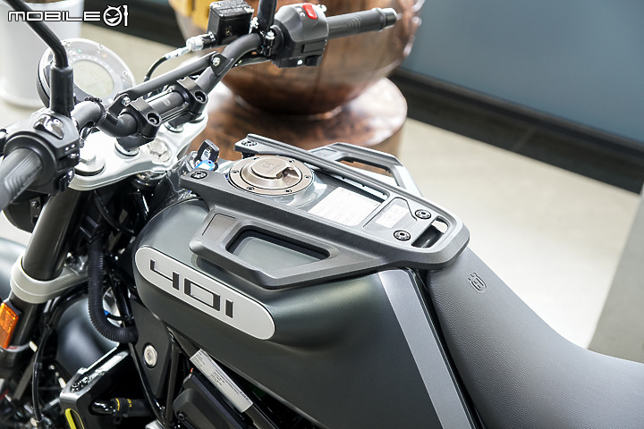 【採訪】Husqvarna 安東貿易正式代理!Svartpilen 401 & Vitpilen 401 新價上市!701 Supermoto 同步登場!