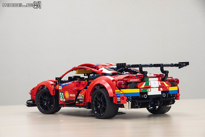 【開箱】樂高Lego最新Technic系列實拍,Ferrari 488 GTE/McLaren Senna GTR/Jeep Wrangler三車齊發!