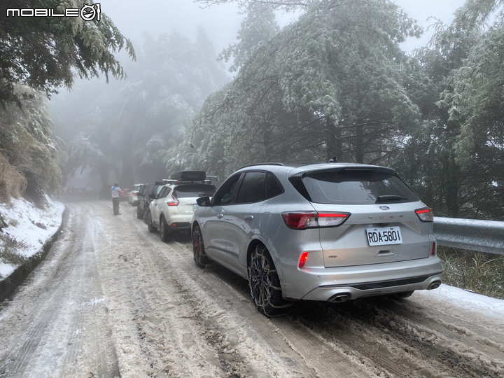Ford Kuga EcoBoost250 ST-Line AWD直闖武嶺水晶宮,雪地試駕心得分享!
