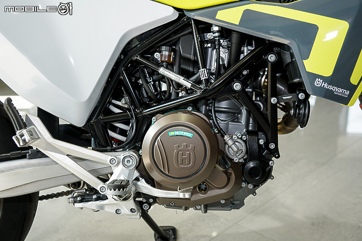 【採訪】Husqvarna 安東貿易正式代理!Svartpilen 401 & Vitpilen 401 新價上市!701 Supermoto 同步登場!