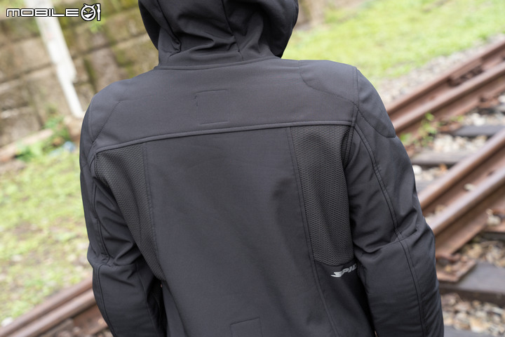 雨天不怕！ SPIDI 機能防水手套、休閒防摔外套、防水休閒車靴開箱實測