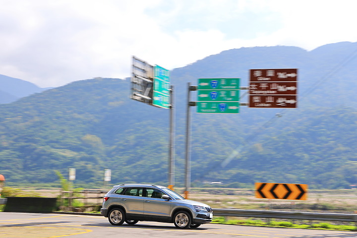 (映像旅行) 台灣屋脊與熊縱走Chapter.1 feat. Škoda Karoq尊榮版& Canon EOS R6 (富貴角~梨山)