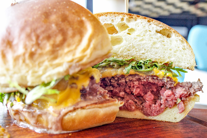 點我看大圖 《台北淡水》MEGABIT BISTRO電玩餐酒館 – 滿滿的遊戲機台,可以瘋一整天的好地方