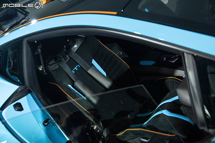 【採訪】戰鬥指數爆錶!小牛最強版本Lamborghini Huracán STO抵台亮相!