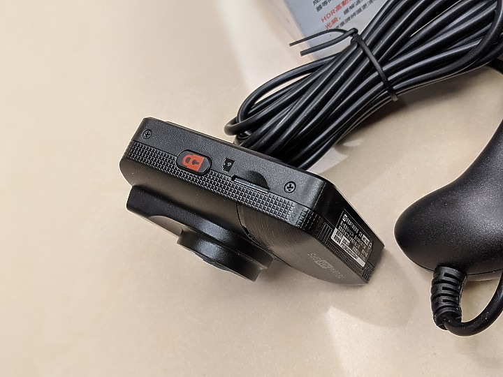 【正爸開箱】一台內行人才買的行車記錄器!大通HR7 PRO星光夜視旗艦王上視
