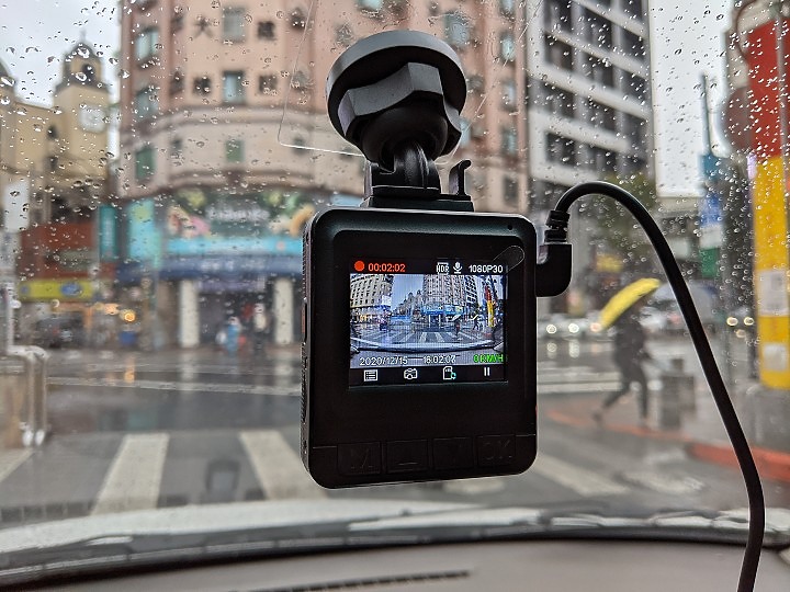【正爸開箱】一台內行人才買的行車記錄器!大通HR7 PRO星光夜視旗艦王上視