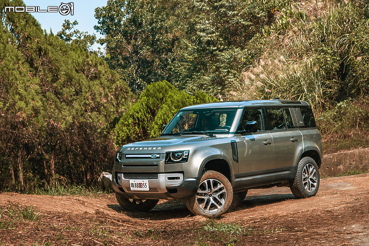 Land Rover New Defender P300 HSE試駕|冒險精神再續,性格依舊強悍的越野硬漢!