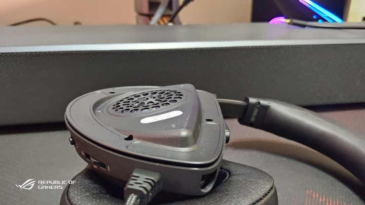 點我看大圖 【ROG Delta S】世界首款支援MQA的數位電競耳機(簡單開箱)