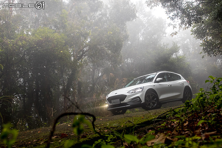 Ford Focus Active 試駕|能帶你撒野的 Focus!