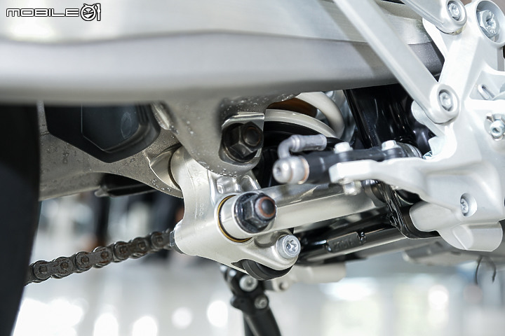 【採訪】Husqvarna 安東貿易正式代理!Svartpilen 401 & Vitpilen 401 新價上市!701 Supermoto 同步登場!