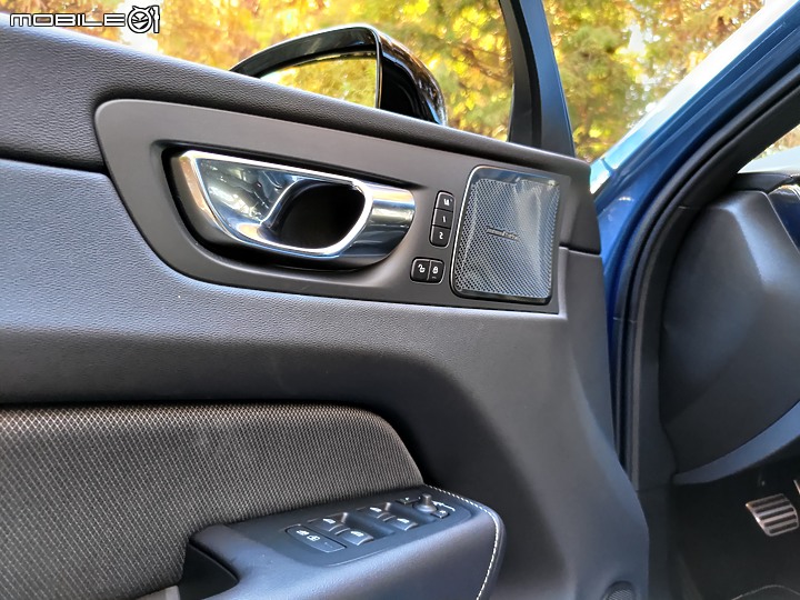 純粹分享Volvo XC60 B5 R-Design