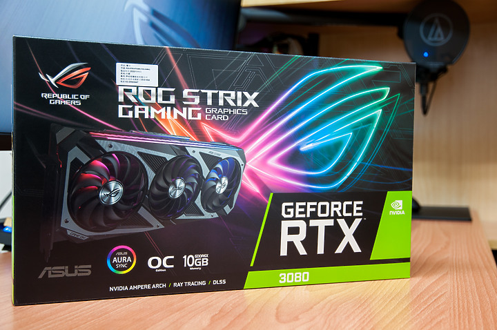 點我看大圖 「ASUS ROG Strix RTX3080 開箱兼前代比較評測」 - 有點認真開箱文。