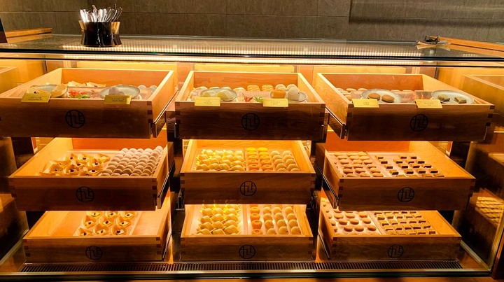 [台北信義BUFFET]旭集和食集錦/各式極上料亭的千滋百味一次嚐遍/日式吃到飽的新境界/生日禮價值898元真大方/
