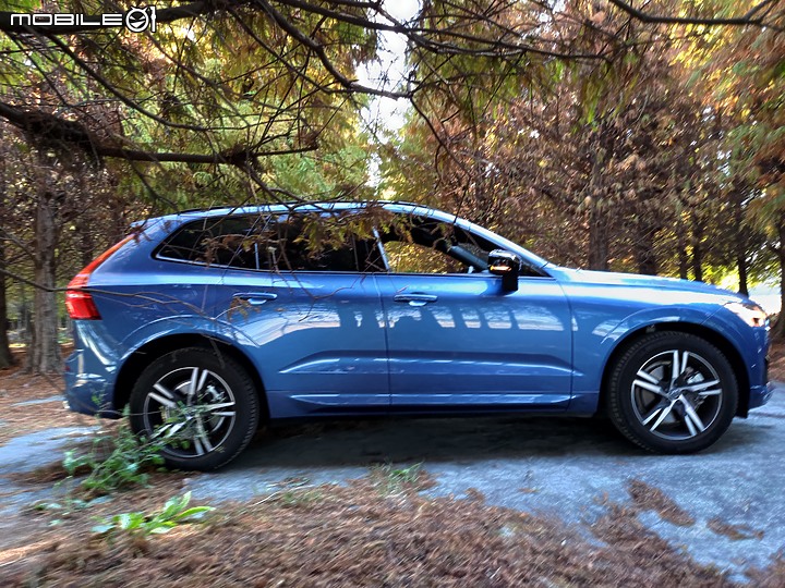 純粹分享Volvo XC60 B5 R-Design