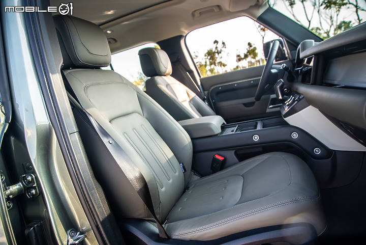 Land Rover New Defender P300 HSE試駕|冒險精神再續,性格依舊強悍的越野硬漢!