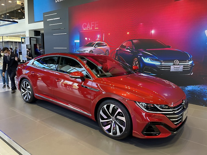 點我看大圖 Arteon 超帥的轎跑賞車心得