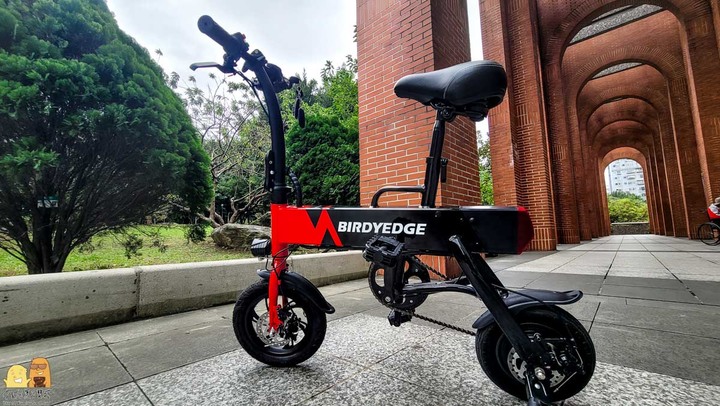 點我看大圖 BIRDYEDGE R3 PLUS|可折疊電動腳踏車,超方便攜帶跟收納!避震效果極佳,車速最高可達40KM