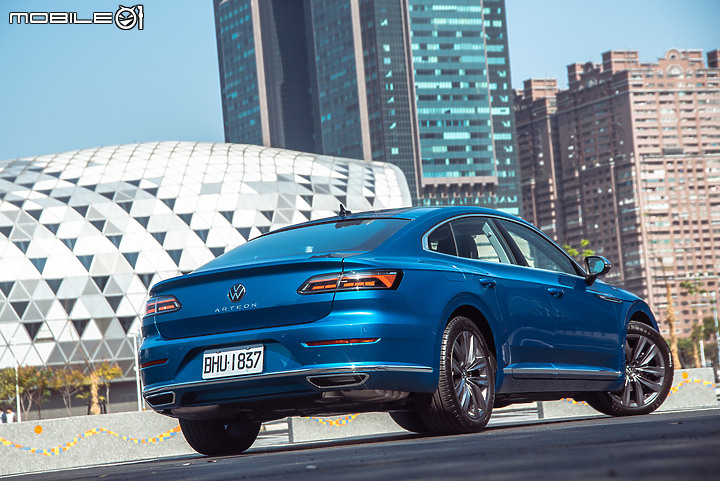Volkswagen Arteon 330 TSI Elegance Premium試駕|帥是基本,新世代科技含量更是迷人!