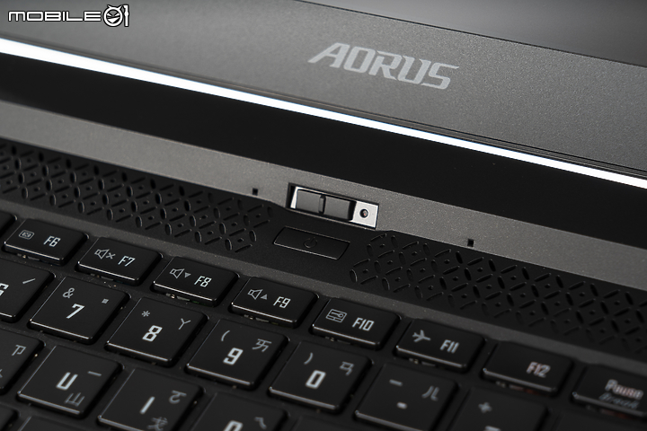 GIGABYTE AORUS 15P XC 搭載 RTX 30 系列顯卡的超值之作！