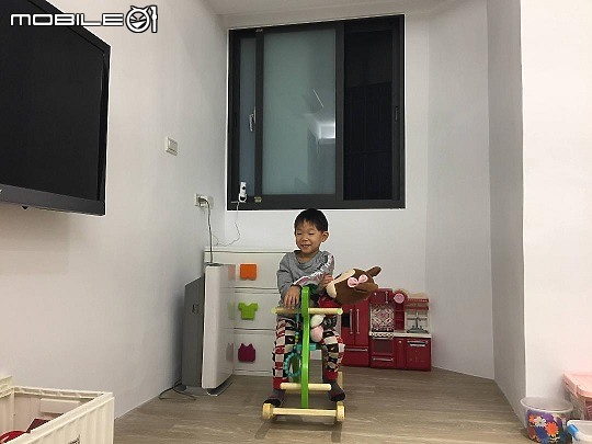 [ 分享 ]空汙真的好惱人，這次決定換免插電的 [ 德國靜電紗網 ] 來給家裡做個''結界''啦!!!