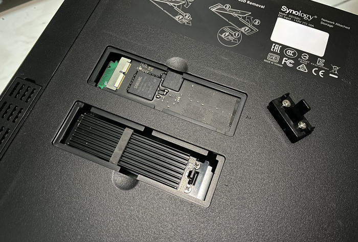 Synology DS1520+ 插上 Apple SSD 施工紀錄
