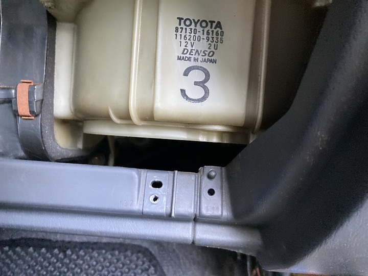 神話的開始-都會越野車1代RAV4 2.0 AWD開箱
