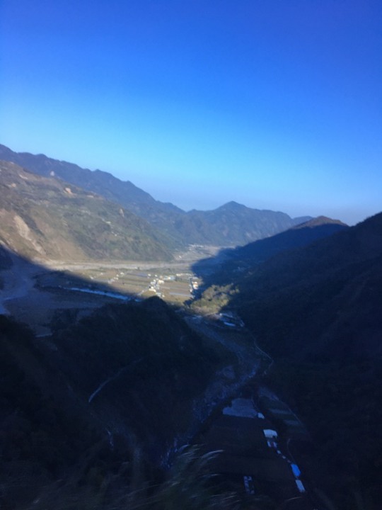 「坐車比爬山還累的百岳」-郡大山