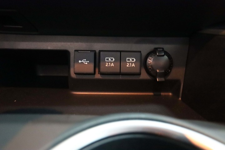 點我看大圖 【分享】即將交車的TOYOTA HIGHLANDER