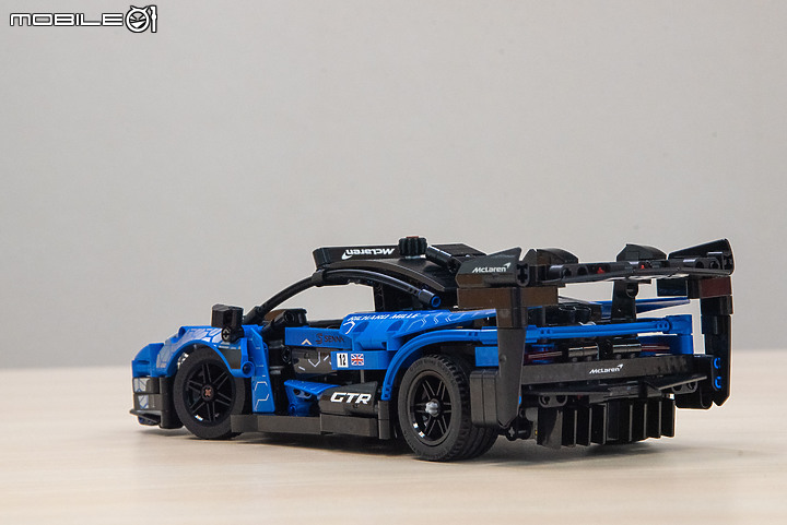 【開箱】樂高Lego最新Technic系列實拍,Ferrari 488 GTE/McLaren Senna GTR/Jeep Wrangler三車齊發!