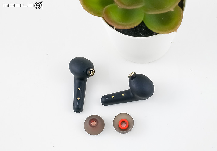 【北極熊開箱】面面俱到、靜如止水- Anker Soundcore Liberty Air 2 Pro