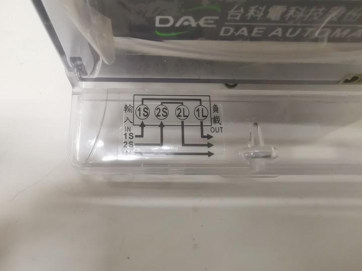 請問電錶接法 型號 DEM730