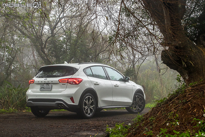 Ford Focus Active 試駕|能帶你撒野的 Focus!
