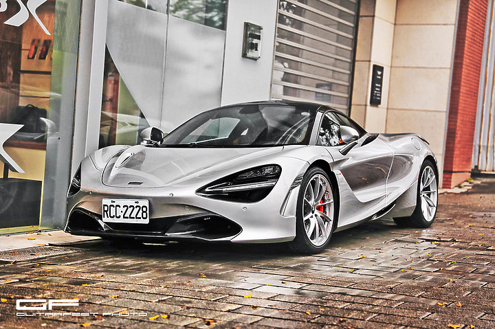 --聖誕狂禮-- 麥拉倫 McLaren 720S 展間交車小記