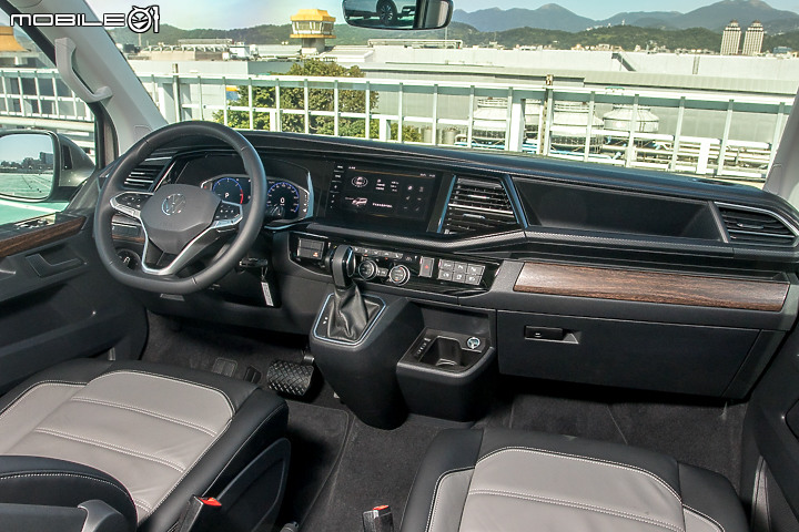 Volkswagen T6.1 Multivan 試駕|沿襲經典元素、全面進化的豪華商旅!