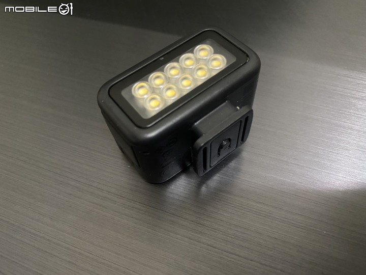 開箱-GoPro-HERO9 Black媒體模組ADFMD-001&GoPro Black燈光模組ALTSC-001-AS