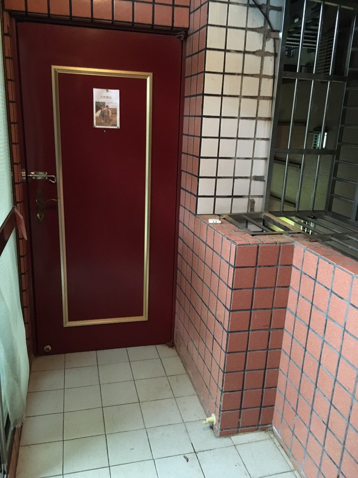 【開箱】木工師傅裝潢自己來! 新北近30年的老屋翻新~(圖多多)