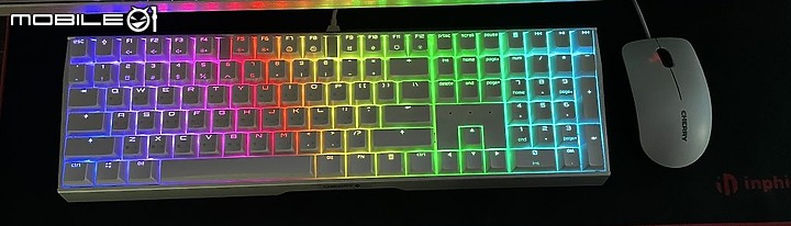 點我看大圖 德國工藝雪白信仰 Cherry MX Board 3.0S RGB 開箱