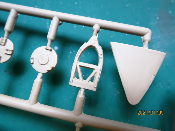 1F開箱,6F完工之" 當噴火遇上了梅塞施米特"之 布靈根 BRENGUN 1/72 Spitfire MK Vb "Messerspit"