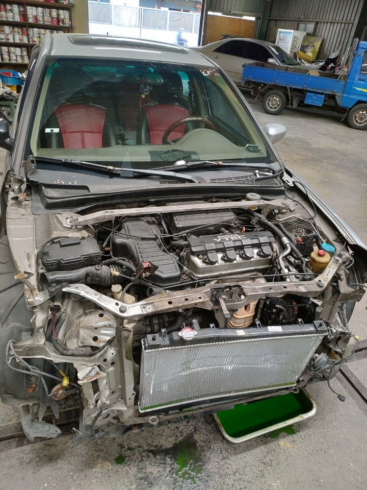 二十年老車HONDA FERIO重新烤漆分享